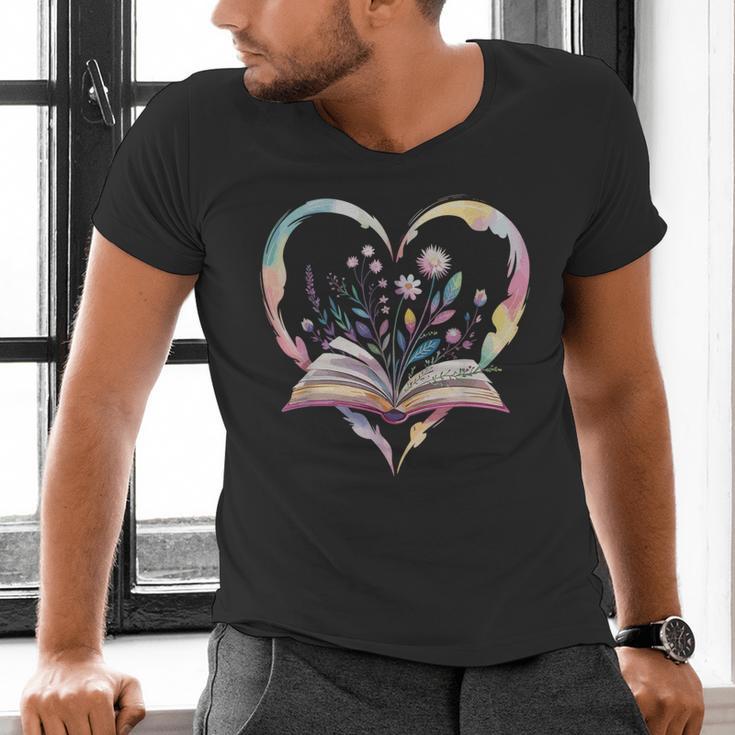 Book Lover Heart Shaped Reading Art Bookworm Men's V-Neck T-Shirt