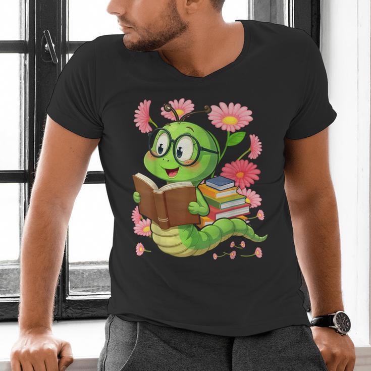 Book Worm Costume World Book Day Cute Kawaii Worm Reading Men's V-Neck T-Shirt
