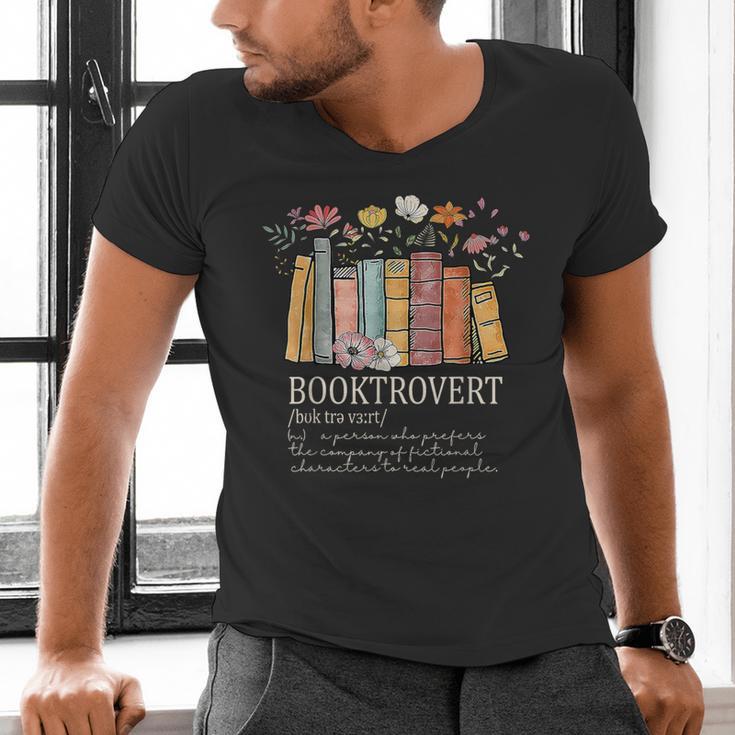 Booktrovert Cozy Book Lover Book Nerd Literary Humor Men's V-Neck T-Shirt
