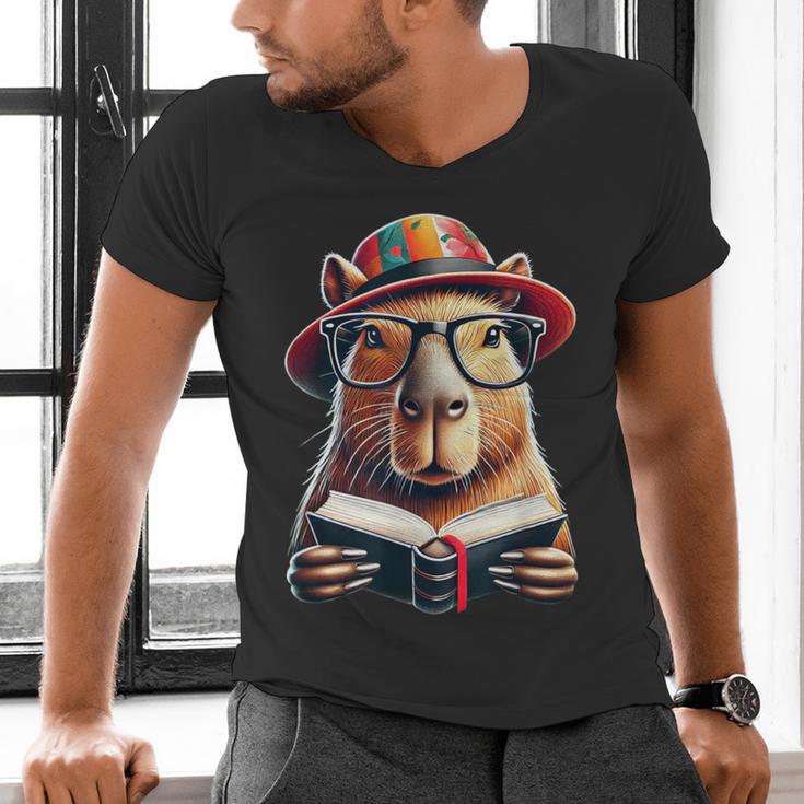 Capybara Bookworm Rodent Reading a Book Men's V-Neck T-Shirt Capybara Bookworm Rodent Reading a Book Men's V-Neck T-Shirt