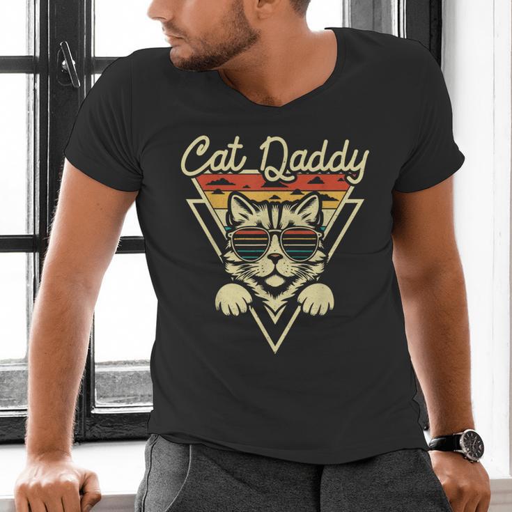 Cat Daddy Retro Sunglasses Cat Fur Dad Papa Vintage Cat Dad Men's V-Neck T-Shirt