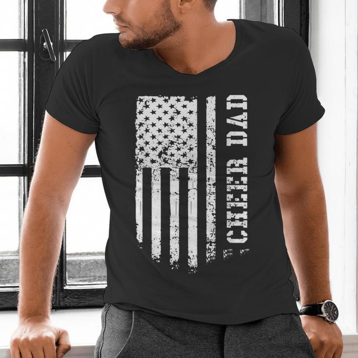 Cheer Dad Cheerleading American Flag Fathers Day Cheerleader Men's V-Neck T-Shirt