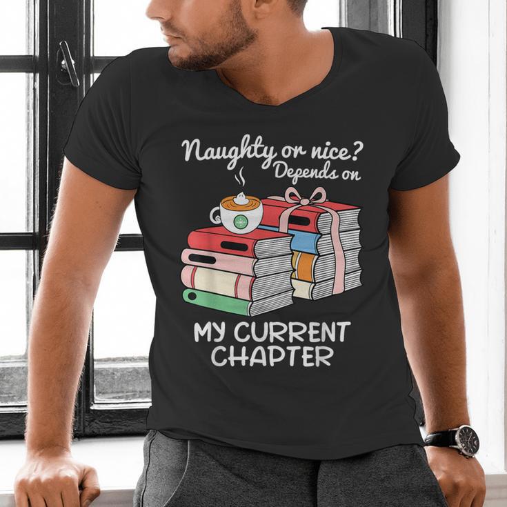 Christmas Book Lovers Naughty Or Nice Men's V-Neck T-Shirt Christmas Book Lovers Naughty Or Nice Men's V-Neck T-Shirt