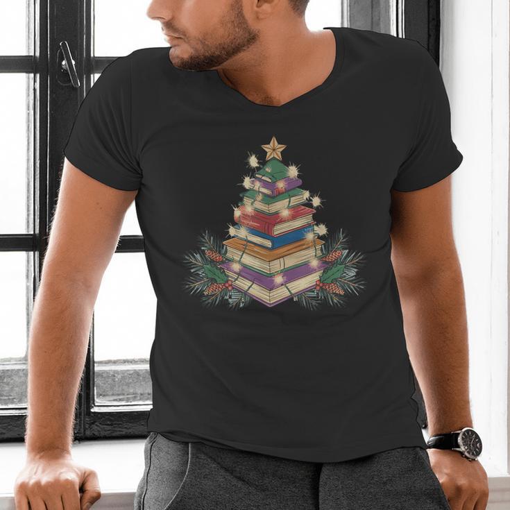Christmas Book Reading Reader Xmas Bibliophile -Adult Christmas Tree Book Modern Men's V-Neck T-Shirt