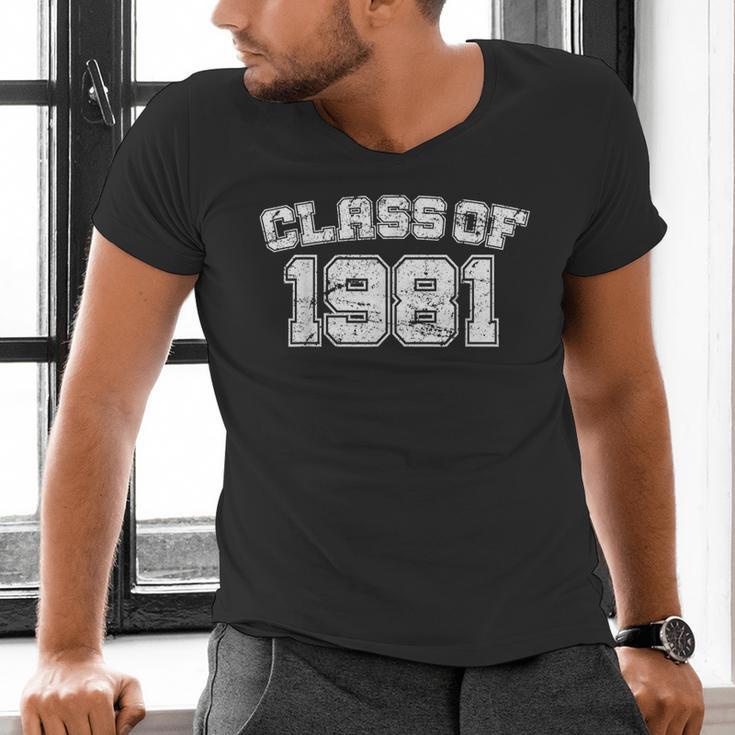Class Of 1981 School Tee Shirt Graduation Class Party Men's V-Neck T-Shirt