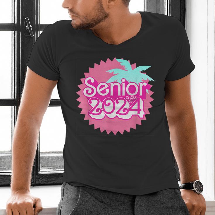Class Of 2024 Senior Pink Retro Classic Girl Grad Graduation Men's V-Neck T-Shirt