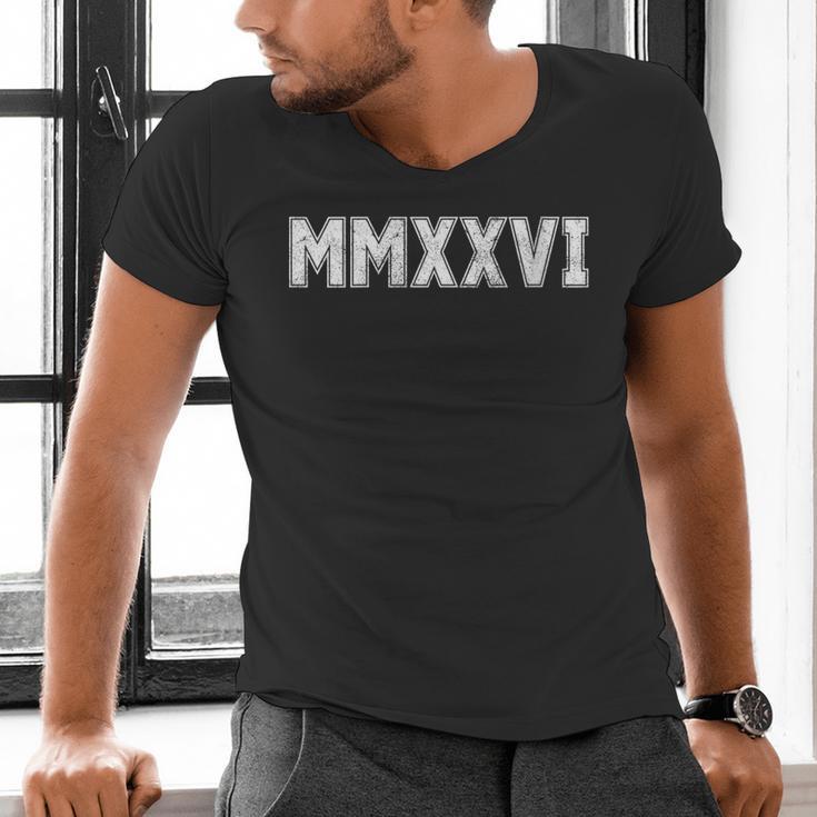 Class Of 2026 MMXXVI Vintage Freshman 2026 Senior Graduation Men's V-Neck T-Shirt