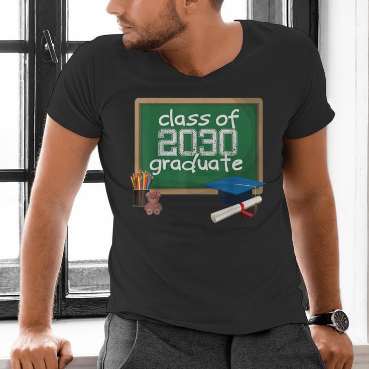 Class Of 2030 TShirt Kindergarten Graduation Tee 2018 Men's V-Neck T-Shirt