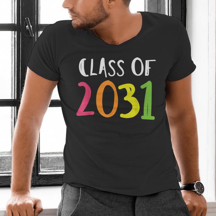 Class Of 2031 Kindergarten Graduation Back To School T-Shirt Men's V-Neck T-Shirt