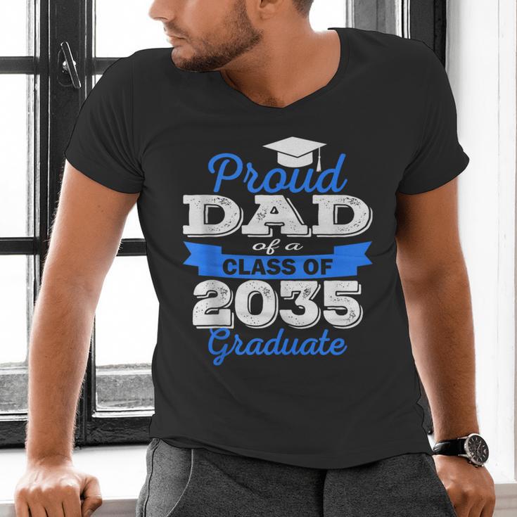 Class Of 2035 Graduation Parents Of Kindergarten Kid Dad Mom Men's V-Neck T-Shirt