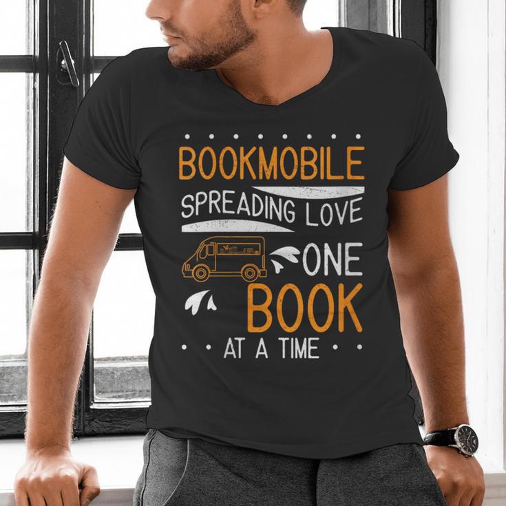 Cool Bookmobile Librarian Spreading Love One Book At A Time Men's V-Neck T-Shirt