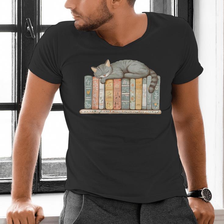 Cute Cat Sleeping On Books Men's V-Neck T-Shirt Cute Cat Sleeping On Books Men's V-Neck T-Shirt