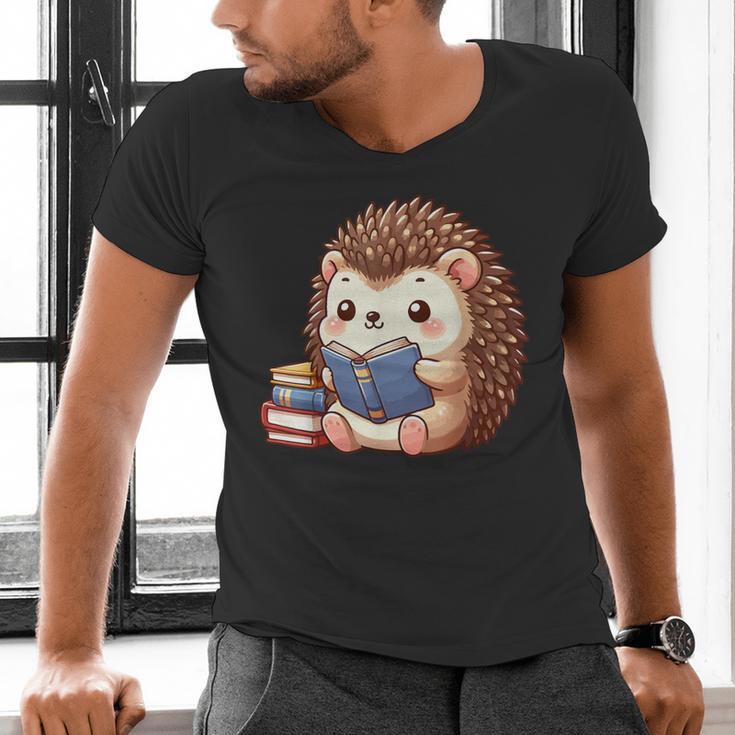 Cute Hedgehog Book Lover Readers Animal Reading Men's V-Neck T-Shirt