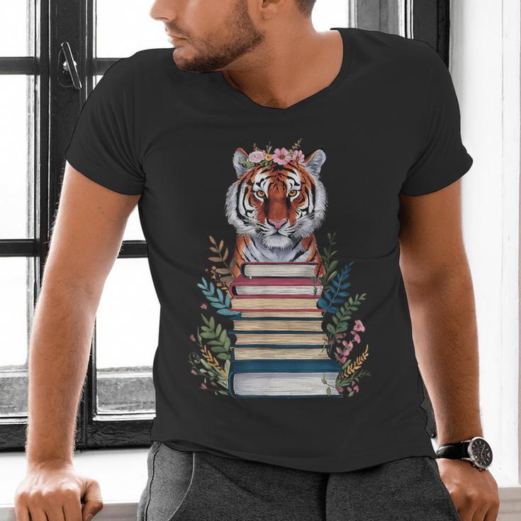 Cute Tiger With Book Floral Bookworm Librarian Book Lover Men's V-Neck T-Shirt Cute Tiger With Book Floral Bookworm Librarian Book Lover Men's V-Neck T-Shirt