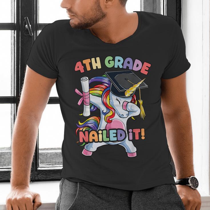 Dabbing 4th Grade Unicorn Graduation Class Of 2021 Nailed It Men's V-Neck T-Shirt