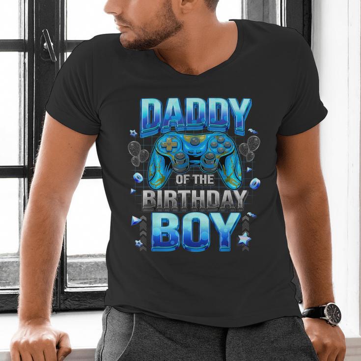 Dad Of The Birthday Boy Cool Gamer Video Game Birthday Men's V-Neck T-Shirt