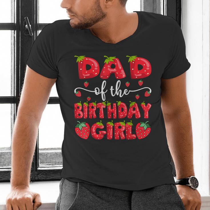 Dad Of The Birthday Girl Strawberry Family Matching Men's V-Neck T-Shirt