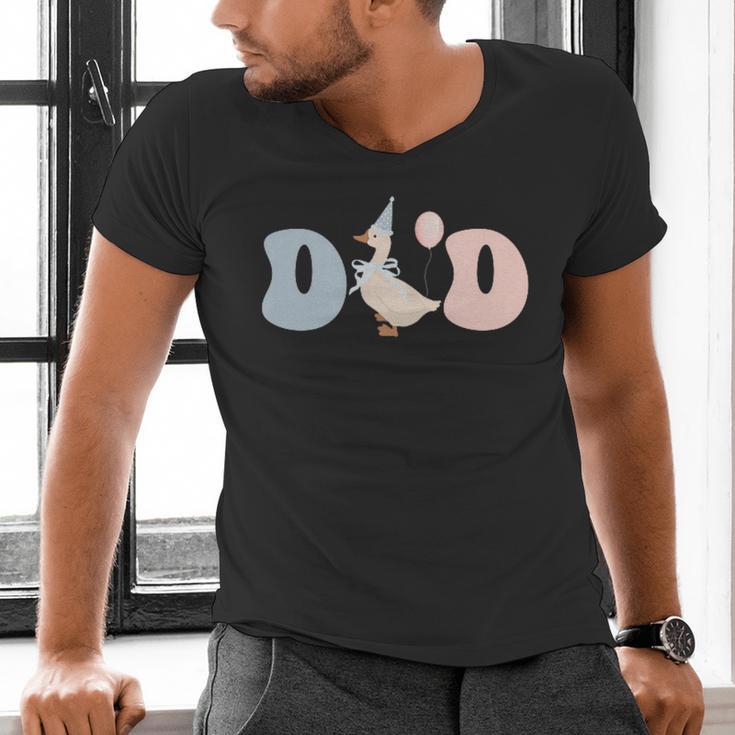 Dad Daddy Of The Birthday Silly Goose Family Men's V-Neck T-Shirt