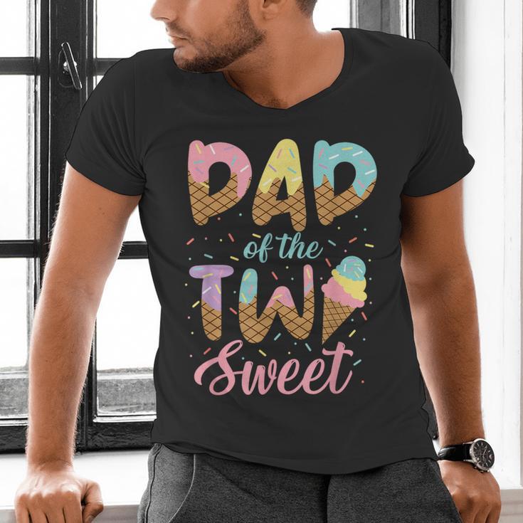 Dad Of The Two Sweet Birthday Girl Ice Cream Lovers 2nd Men's V-Neck T-Shirt