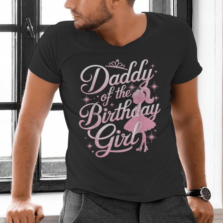 Daddy Of The Birthday Girl Doll Birthday Kid Family Matching Men's V-Neck T-Shirt