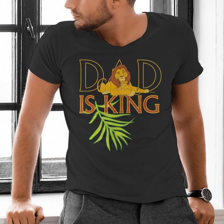 Disney The Lion King Dad Is King Mufasa & Simba Father's Day Men's V-Neck T-Shirt