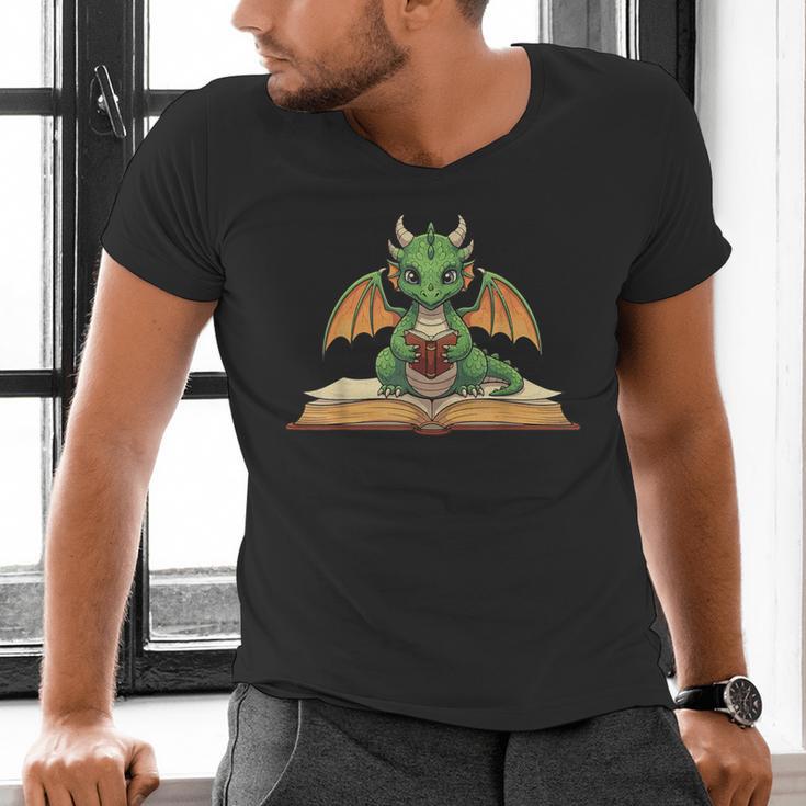 Dragon Reading Book Bookworm Men's V-Neck T-Shirt