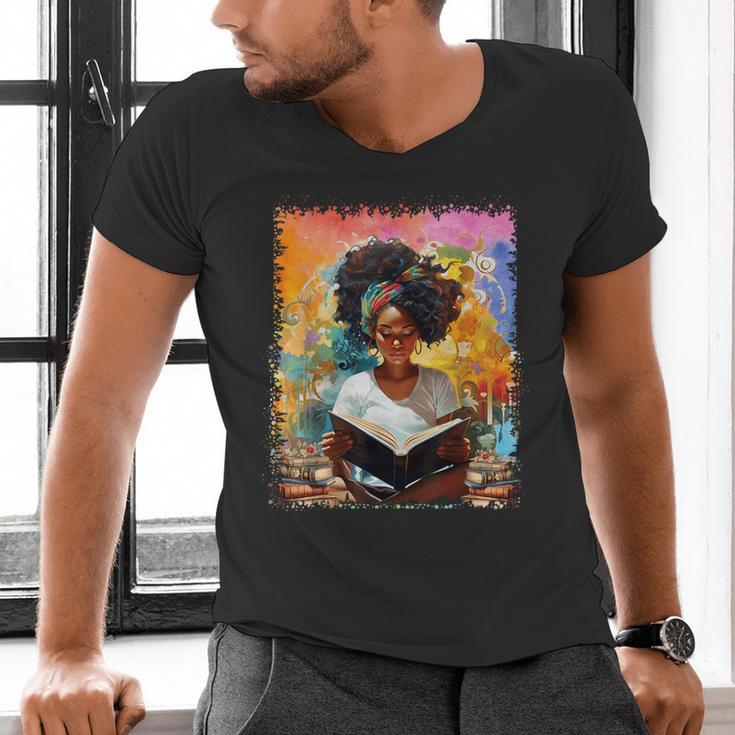 Educated Afro Girl Reading Book Lover History Month Men's V-Neck T-Shirt