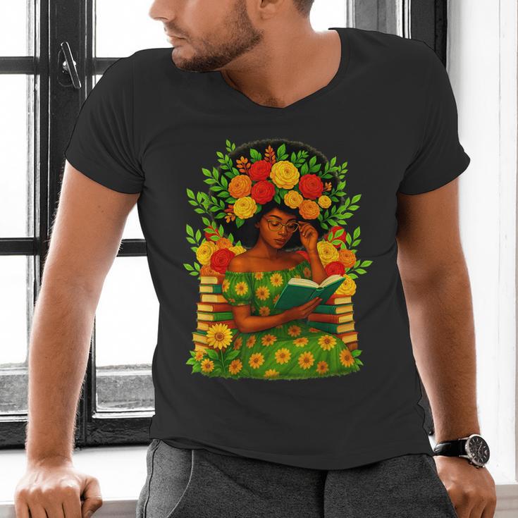 Educated Women Girls Reading Book Black History Month Men's V-Neck T-Shirt