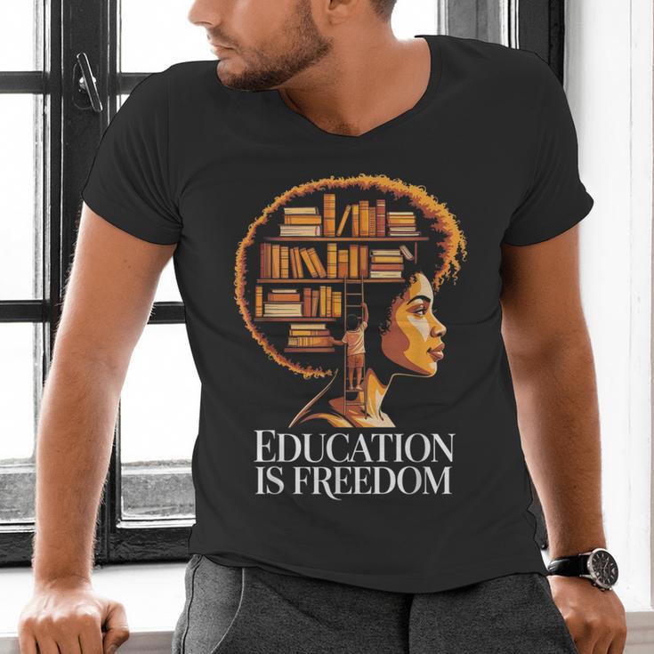 Education Is Freedom Afro Woman Book Illustration Men's V-Neck T-Shirt Education Is Freedom Afro Woman Book Illustration Men's V-Neck T-Shirt