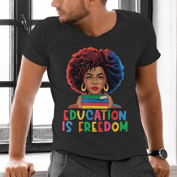 Education Is Freedom History Girl Women Book Lover Men's V-Neck T-Shirt