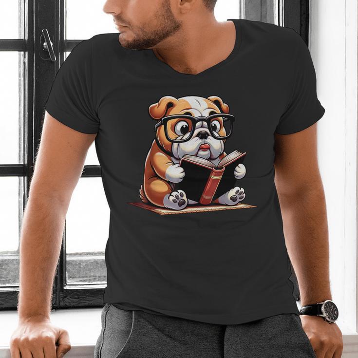 English Bulldog Reading a Book Dog For Men Women Girls Kids Men's V-Neck T-Shirt English Bulldog Reading a Book Dog For Men Women Girls Kids Men's V-Neck T-Shirt
