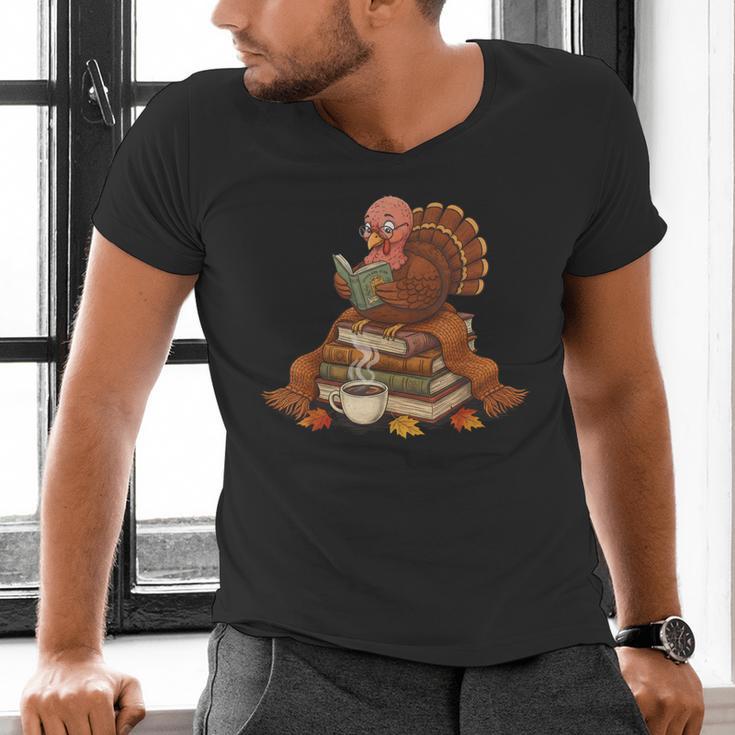 Fall Book Vintage Turkey Thanksgiving Reading Book Lovers Men's V-Neck T-Shirt