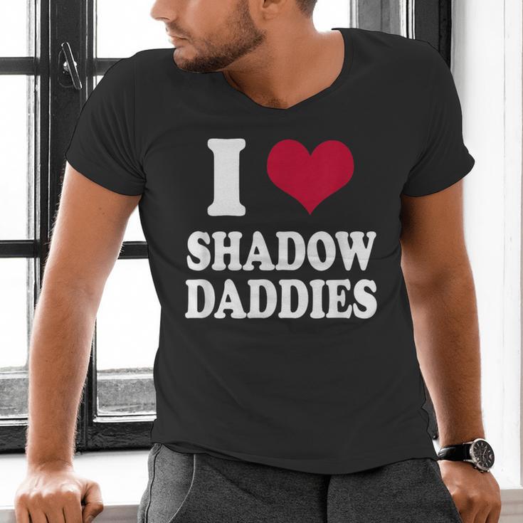 Fantasy Romantasy Book Lover I Love Heart Shadow Daddies Men's V-Neck T-Shirt