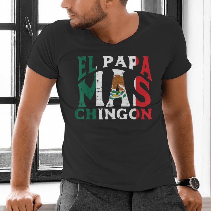 Fathers Day El Papa Mas Chingon Mexican Dad Spanish Men's V-Neck T-Shirt Fathers Day El Papa Mas Chingon Mexican Dad Spanish Men's V-Neck T-Shirt