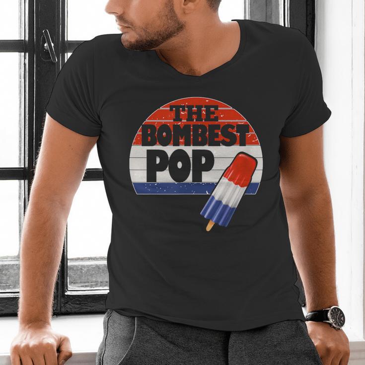 Fathers Day Shirt Cool Dad Bombest Pop Retro 80s Dad Men's V-Neck T-Shirt