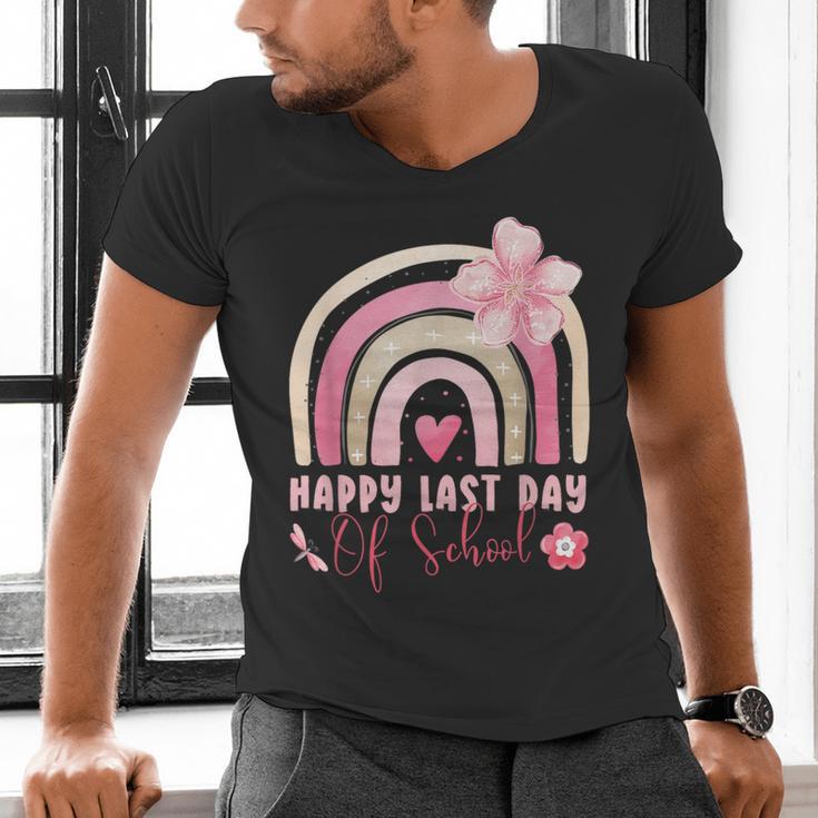 Fun Happy Last Day Of School Girl Student Graduation Rainbow Men's V-Neck T-Shirt