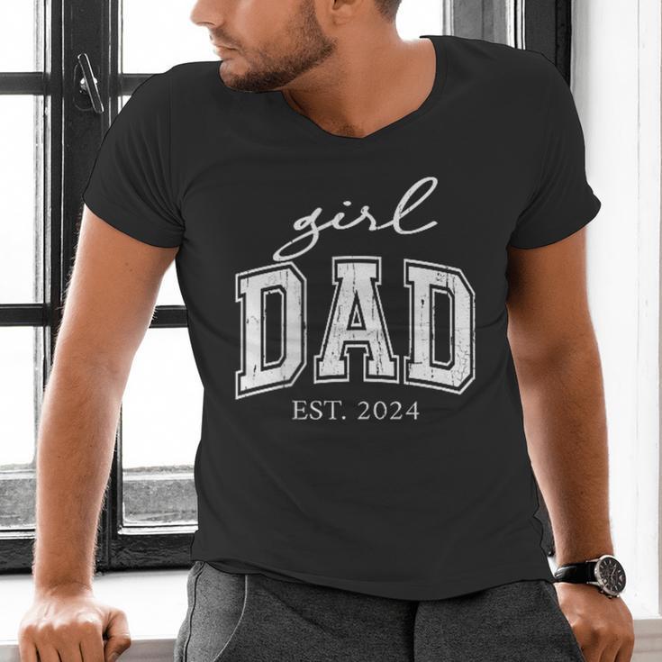 Girl Dad Est 2024 Dad Of Girls Father's Day Men's V-Neck T-Shirt