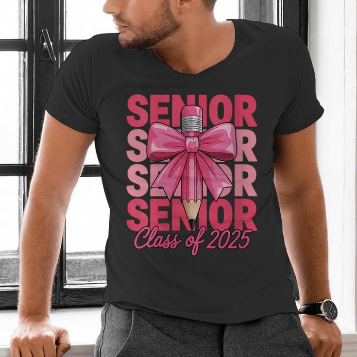 Graduate 2025 For Senior 2025 Graduation Coquette Pink Bow Men's V-Neck T-Shirt