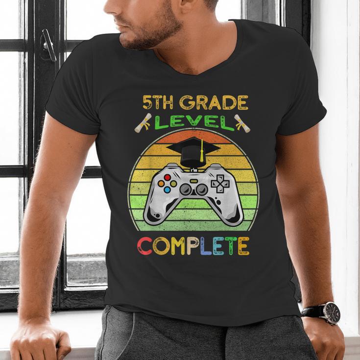 Graduation 5th Grade Level Complete Gamer Class 2021 Gaming Men's V-Neck T-Shirt