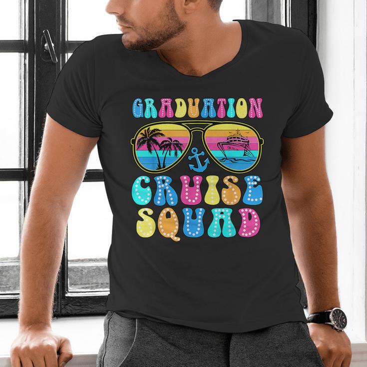 Graduation Cruise Squad Class Of 2025 Vacation Family Grad Men's V-Neck T-Shirt