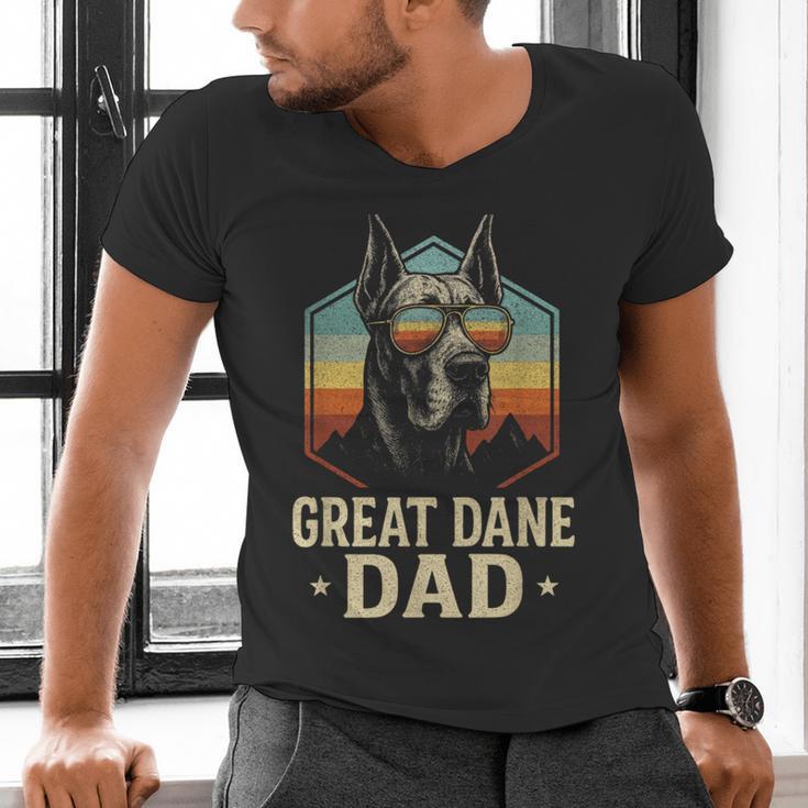 Great Dane Dad Vintage Men's V-Neck T-Shirt