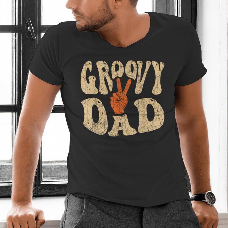 Groovy Dad 70s Aesthetic Nostalgia 1970's Retro Dad Men's V-Neck T-Shirt