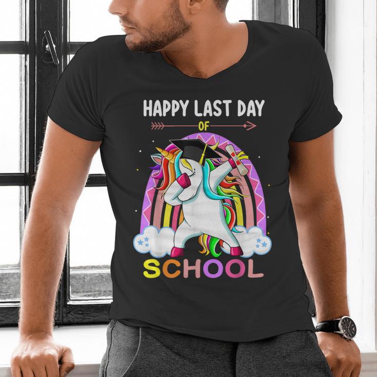 Happy Last Days Of School Graduation Class 2022 Unicorn Girl Men's V-Neck T-Shirt