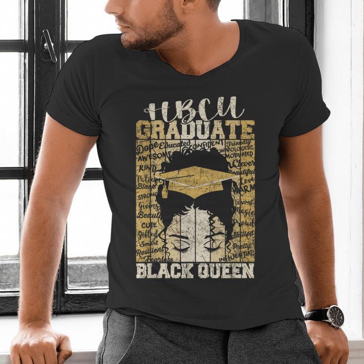 HBCU Historical College Alumni Queen Graduation 2024 Men's V-Neck T-Shirt