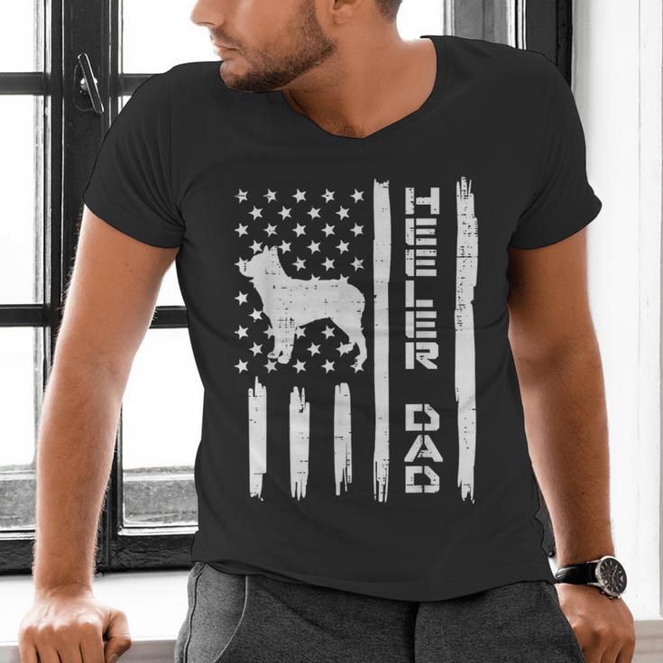 Heeler Dad Flag Vintage Blue Red Cattle Dog Patriot Men Men's V-Neck T-Shirt