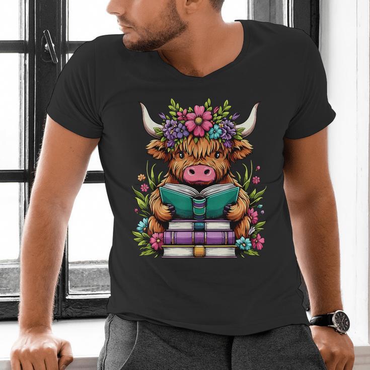 Highland Cow Book Floral Bookworm Men's V-Neck T-Shirt Highland Cow Book Floral Bookworm Men's V-Neck T-Shirt