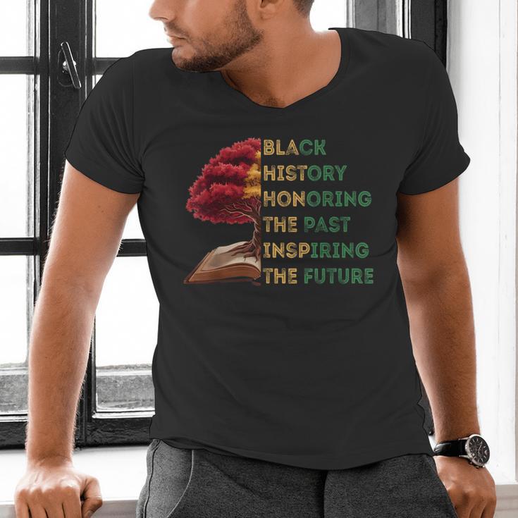 Honoring Past Inspiring Future History Month Tree Book Men's V-Neck T-Shirt