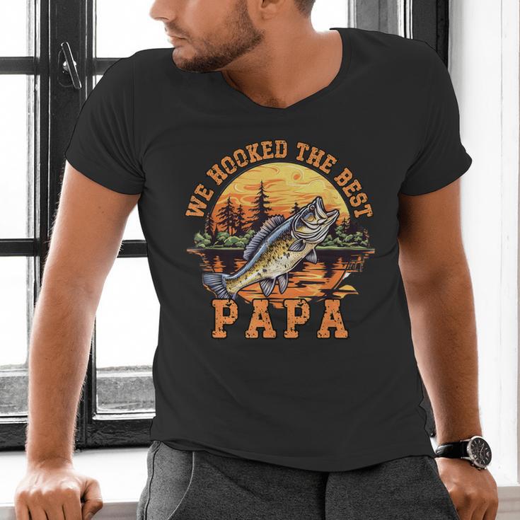 We Hooked The Best Papa Ever Fishing Dad Papa's Day Men's V-Neck T-Shirt