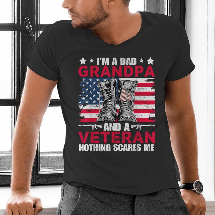 I'm A Dad Grandpa And Veteran Papa Grandpa Fathers Day Men Men's V-Neck T-Shirt