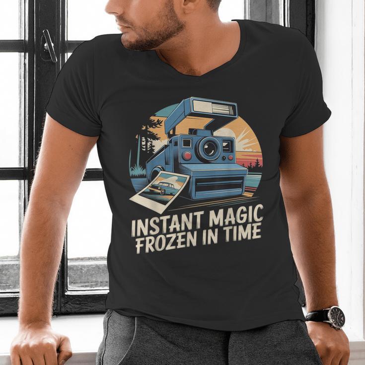 Instant Magic Frozen In Time Retro Camera Nostalgia Men's V-Neck T-Shirt
